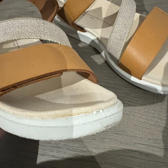 ECCO Women's Brown Flowt Sandal - Size 8 (38) - Picture 8 of 10